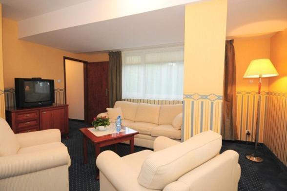 Osrodek Wypoczynkowo - Szkoleniowy Allianz Hotel Rynia Habitación foto